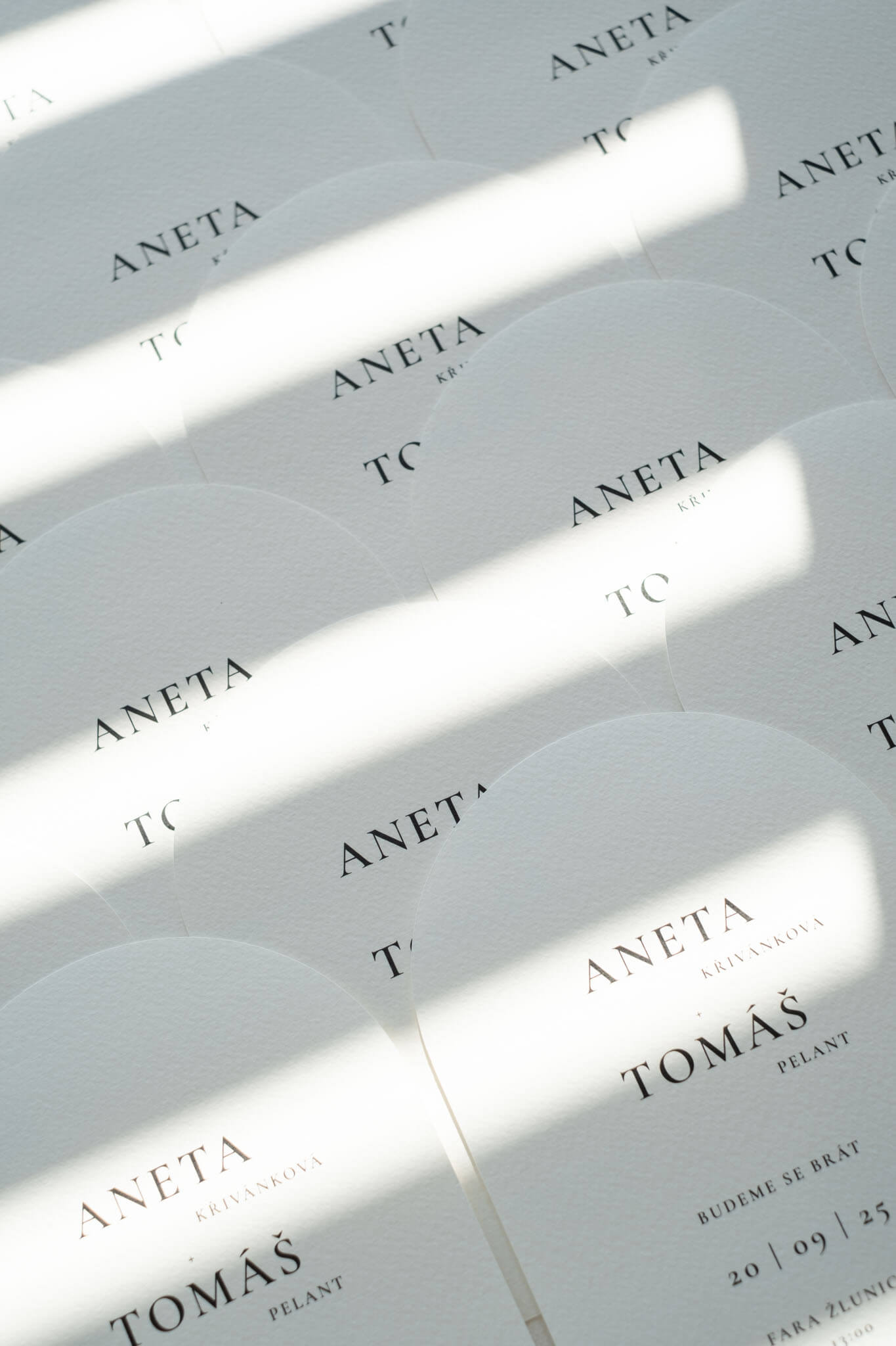 Obloukové svatební oznámení